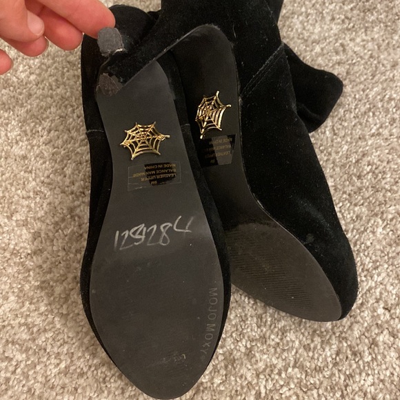 ankle stylish booties, heels, decoration - Picture 8 of 11